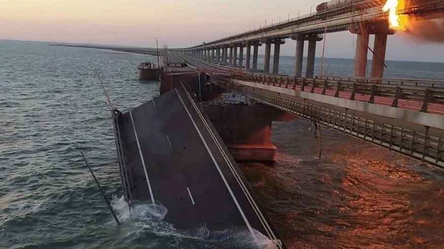 Tres muertos deja explosión en el estratégico puente que une Rusia con Crimea