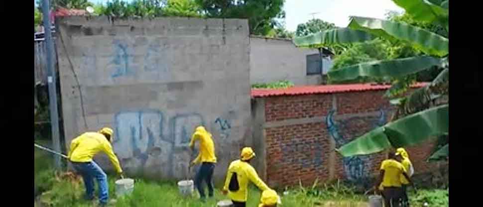 Privados del Plan Cero Ocio eliminan grafitis que pandilleros aún mantenían en una colonia de El Congo