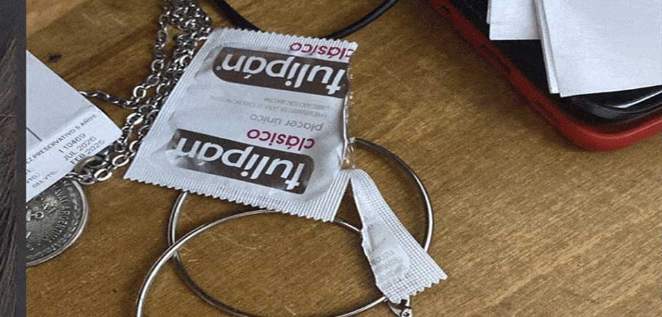 Jovencita limpia el cuarto de su novio y descubre que es infiel: «Conmigo no se cuida y yo no uso esos aritos»