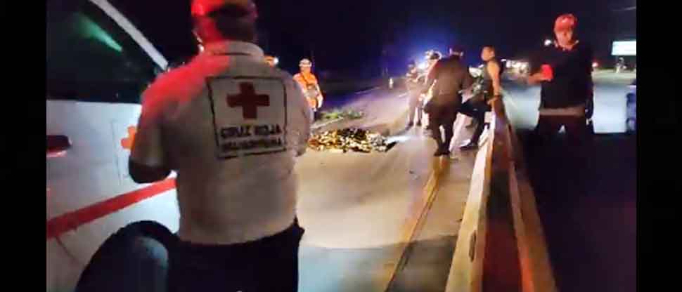 Mujer que viajaba de acompañante en motocicleta muere en fatal accidente en carretera a Sonsonate