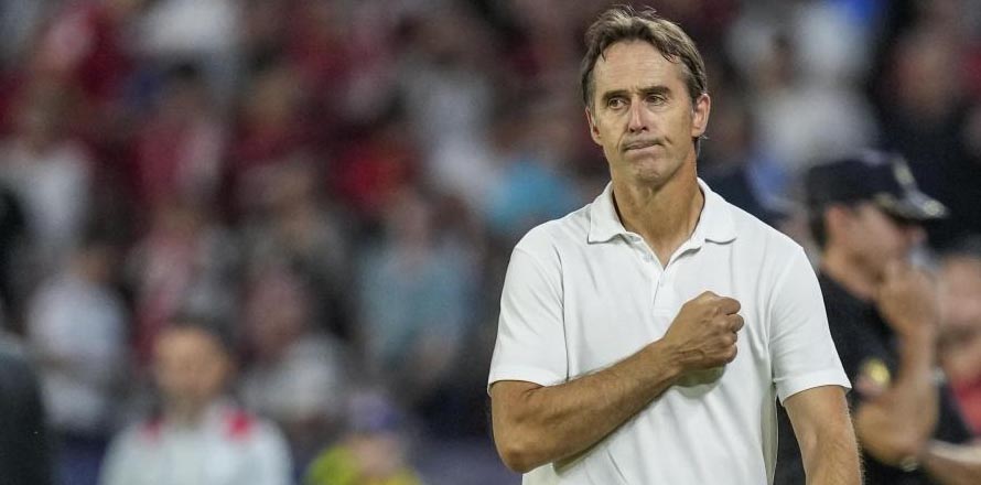 Destituyen a Julen Lopetegui como técnico del Sevilla Club de Fútbol