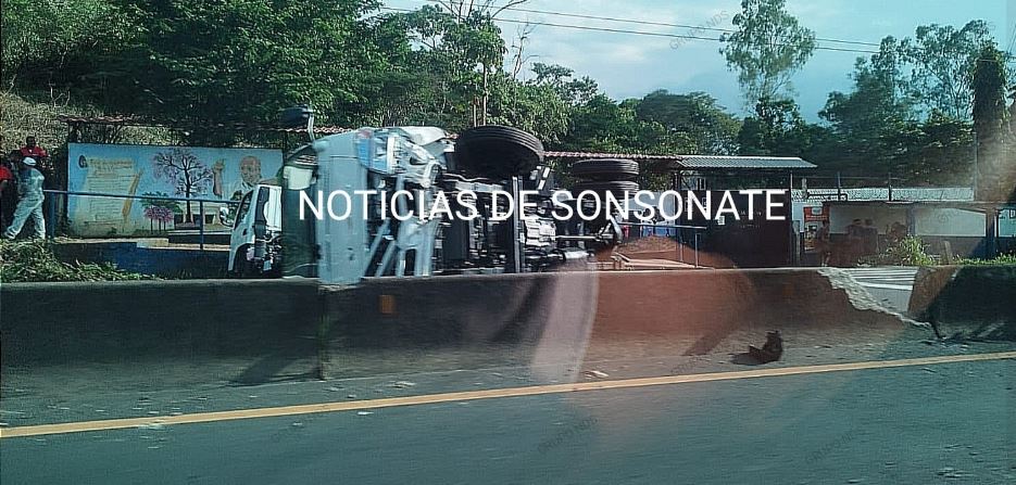Reportan accidente y fuerte tráfico en carretera a Sonsonate