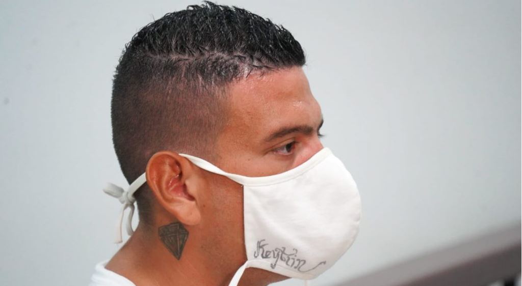 Sujeto se aprovechaba de sus hijastras cuando quedaban solos en casa: Este será su castigo