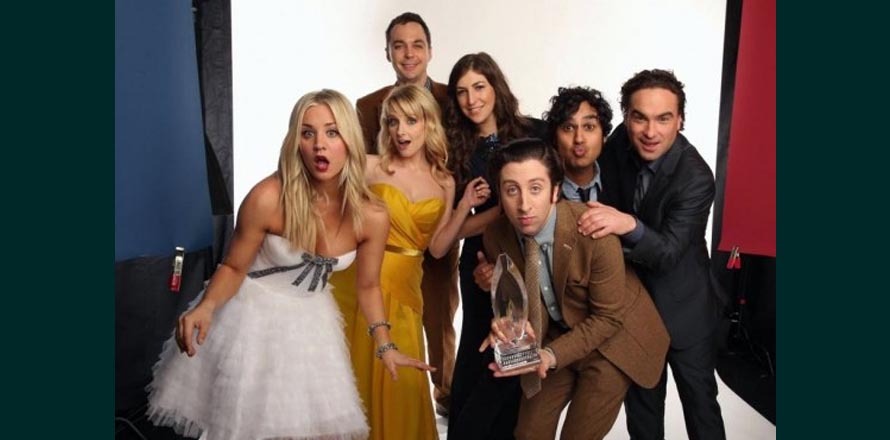 Actriz de ‘The Big Bang Theory’, casi pierde una de sus piernas tras accidentarse montando un caballo