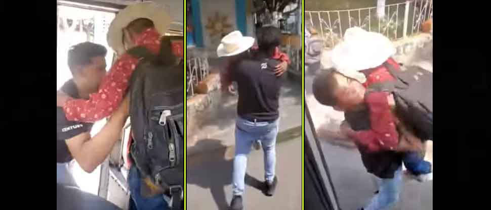 “No todo está perdido”: Cobrador demuestra su humildad al ayudar a anciano a bajarse del bus