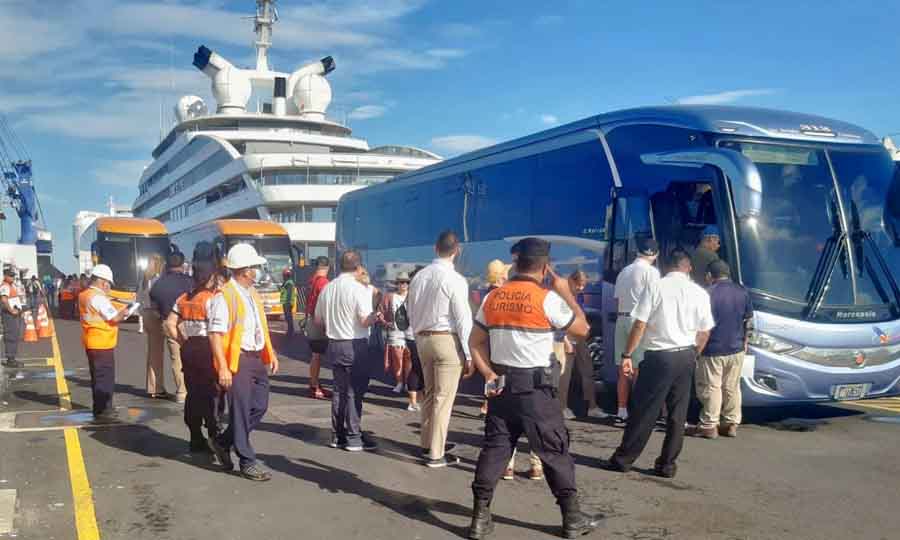 Atraca en Acajutla exclusivo crucero Scenic Eclipse con 256 turistas
