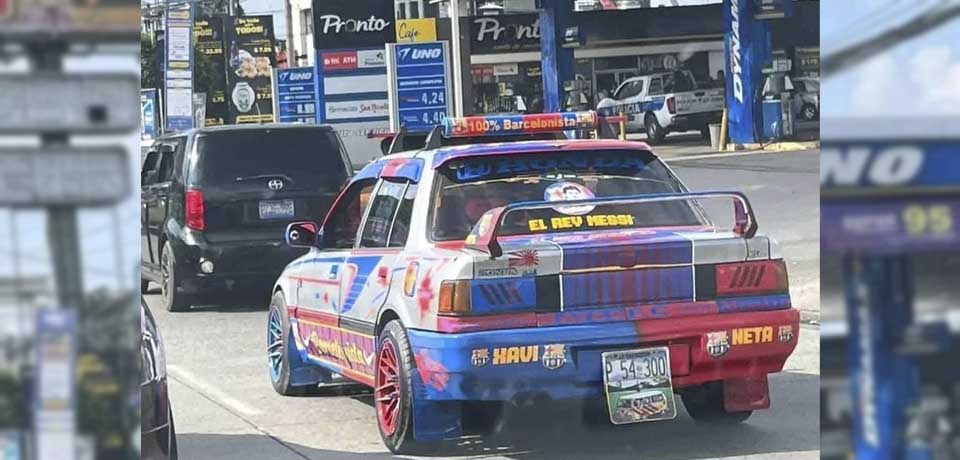 Captan a la «Xavineta» en plena acción por las calles de San Salvador