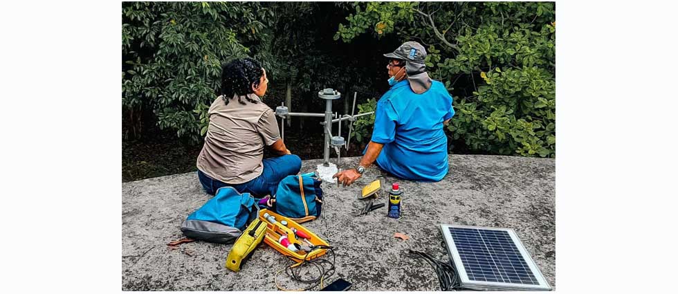 MARN instala nueva estación de GPS para identificar si existen cambios en la deformación del terreno en el volcán de San Miguel