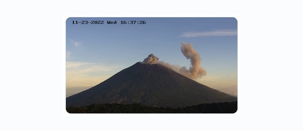 Volcán de San Miguel sigue registrando explosiones de gas y cenizas que han alcanzado más de 1,000 metros de altura