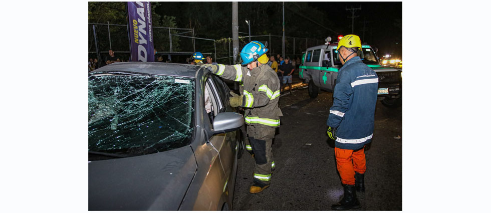 Dos lesionados tras fuerte accidente de tránsito sobre la carretera Comalapa