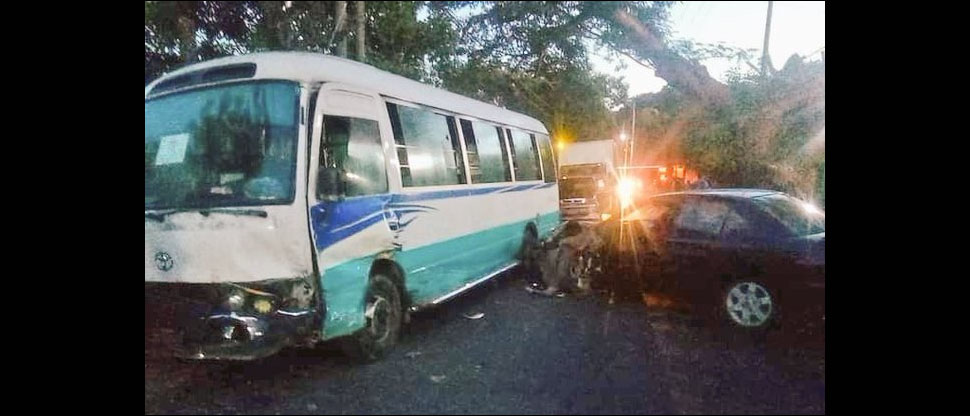 Conductor en estado de ebriedad habría provocado choque con microbús de la ruta 6