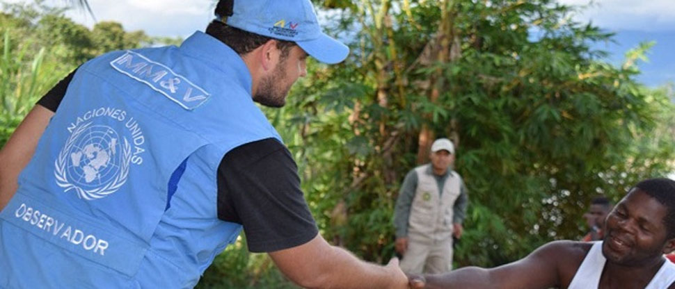 Esposa de salvadoreño desaparecido haciendo rapel en el río Tune viajará a Colombia