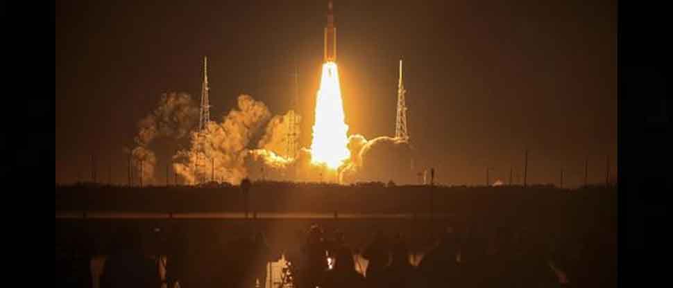 VIDEO: NASA lanza con éxito el potente cohete SLS hacia La Luna