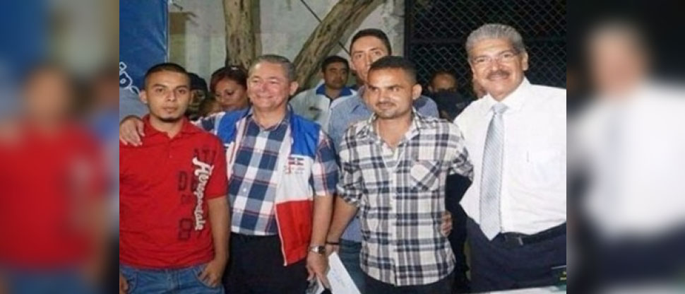 Mandan a juicio al prófugo Norman Quijano por comprar votos y ofrecer beneficios a pandilleros