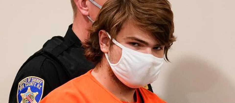 Joven norteamericano se declara culpable de crimen racista en supermercado en Nueva York
