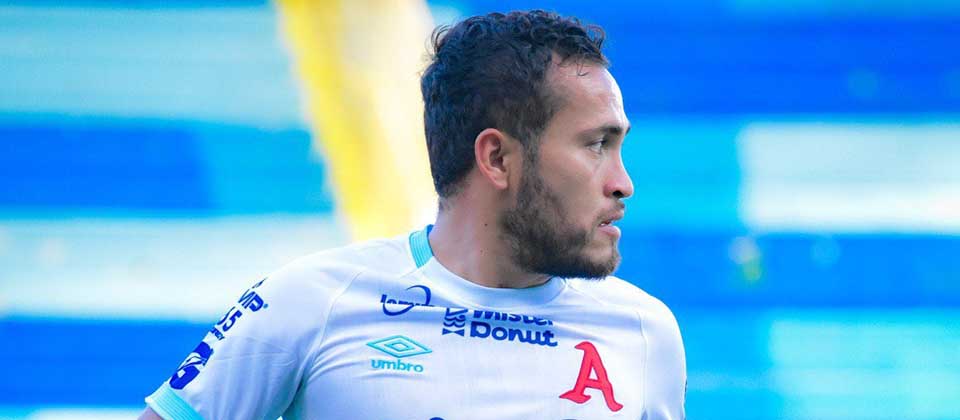 Alianza confirma que su capitán fue operado con «éxito»