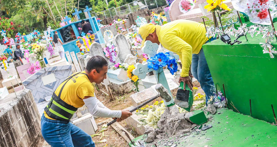 Destruyen más tumbas con símbolos de pandillas en San José Villanueva