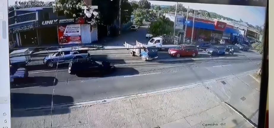 Captan el momento de múltiple choque en San Miguel: «Todo ocurrió en cuestión de segundos»