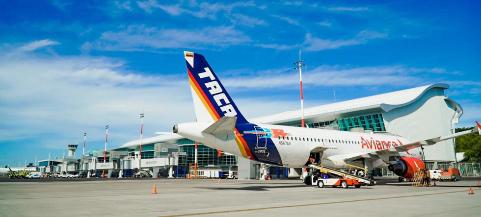 El “avión de TACA” aterrizó en el Aeropuerto Internacional de El Salvador
