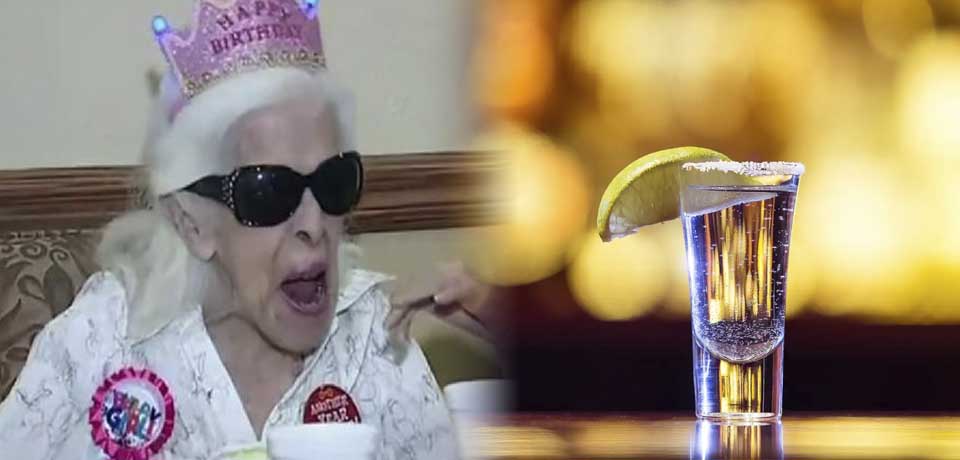 Anciana celebra 101 años y asegura que el tequila es su secreto de larga vida