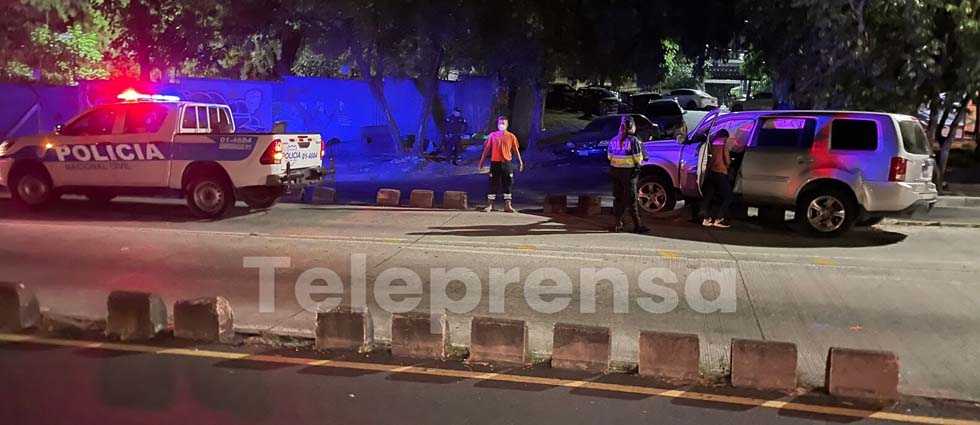 Ebrio al volante se accidenta frente a la comunidad Tutunichapa la madrugada de este miércoles