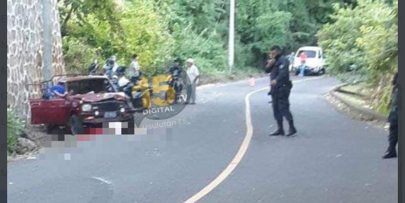 Mujer muere y tres personas resultan lesionadas tras accidente en calle a playa El Espino
