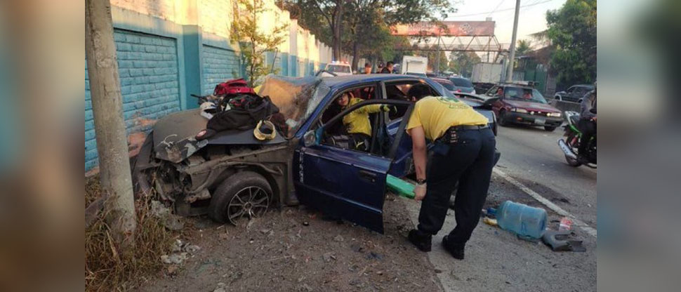 Vivas de milagro: Dos personas resultan lesionadas en aparatoso choque en la Troncal del Norte