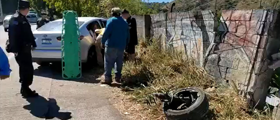 Adulto mayor resulta lesionado luego que se estrelló contra un muro en la Troncal del Norte
