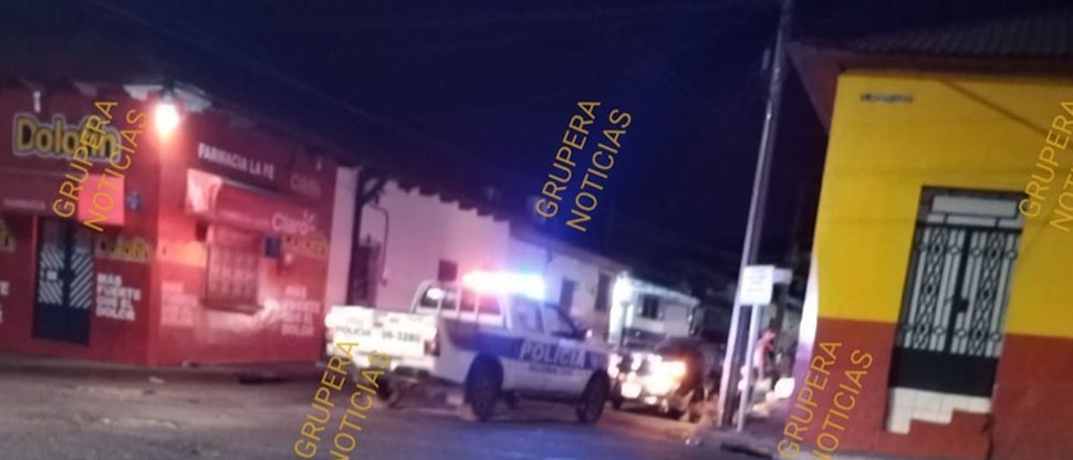 Motorista borracho provoca accidente de tránsito frente del hospital nacional de Sonsonate