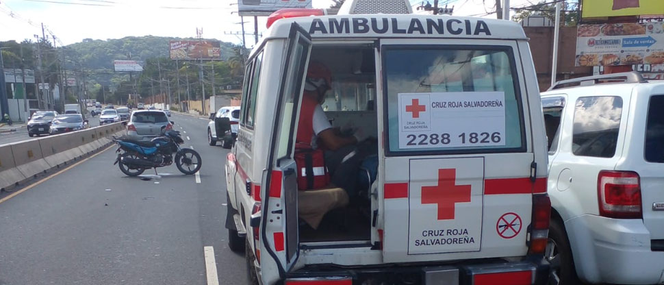 Una persona falleció y su cadáver quedó tendido en el kilómetro 10 de la carretera al Puerto de La Libertad