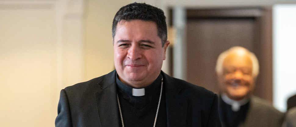 Salvadoreño es nombrado por el papa Francisco como nuevo obispo auxiliar de Washington