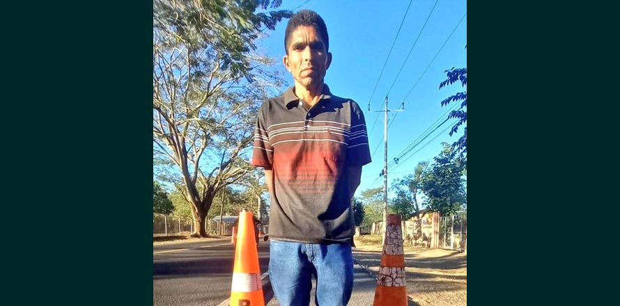 Lo capturan minutos después de atacar con arma blanca a su ex mujer en Morazán