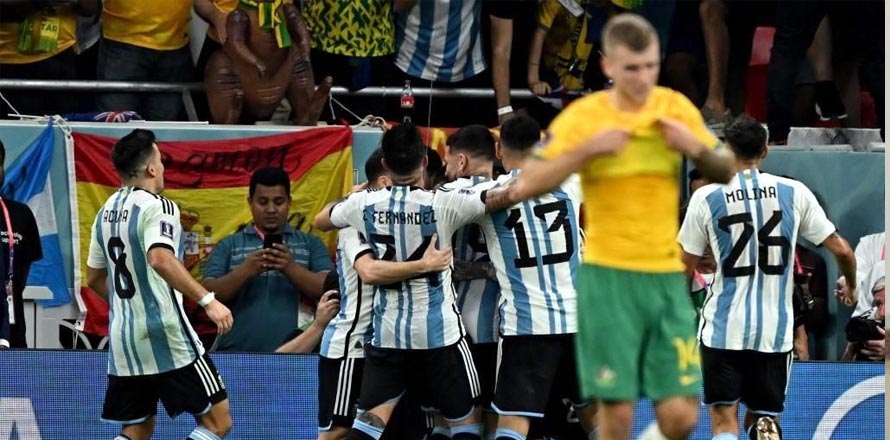 Argentina sufre pero pasa a los cuartos de Qatar 2022