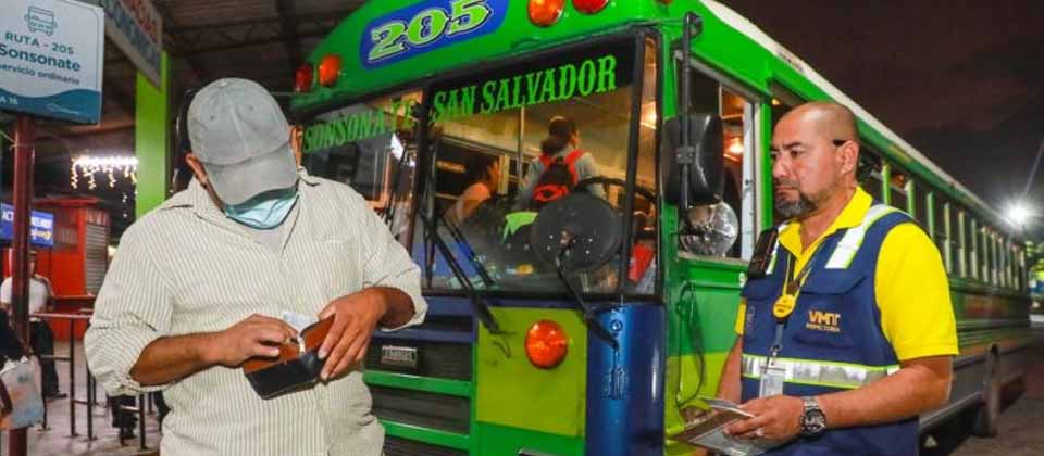 VMT ha impuesto más de 17,000 esquelas a unidades de transporte colectivo