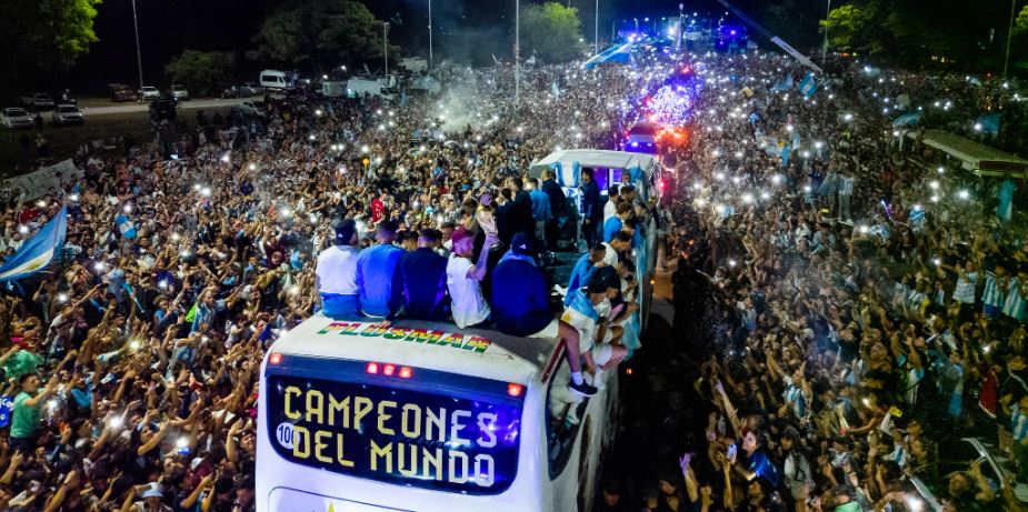 Así es la masiva bienvenida para la selección de Argentina en Buenos Aires | FOTOS
