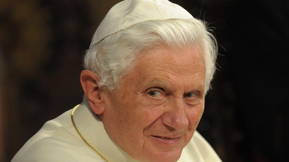 Fallece Benedicto XVI, quien sacudió la historia de la Iglesia al renunciar como Papa
