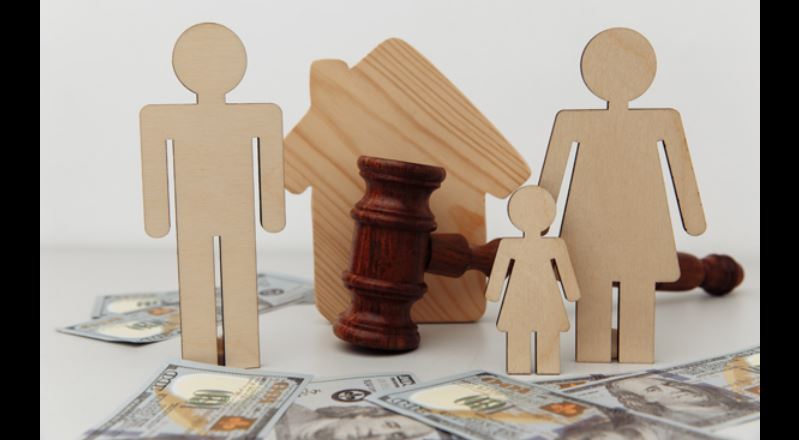 Juez impone medidas contra sujeto procesado por no pagar cuotas alimenticias de su hijo