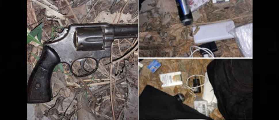 Pandilleros abandonan arma de fuego y objetos personales en zona boscosa de La Libertad