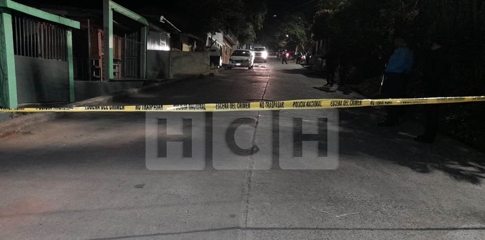 Bajan a salvadoreño de su vehículo y lo asesinan en Tegucigalpa