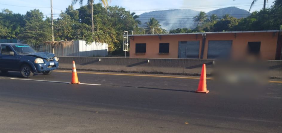 Hombre pierde la vida esta tarde al intentar cruzar la carretera entre Opico y Quezaltepeque