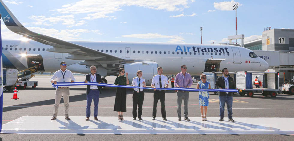 El Salvador inaugura vuelos comerciales de aerolínea canadiense Air Transat