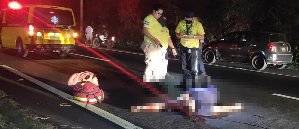 Hombre pierde la vida tras ser arrollado y conductor involucrado huye del lugar