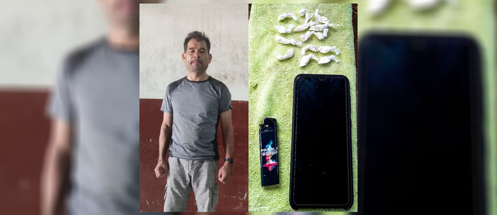 Militares arrestan a sujeto tras hallarle varias porciones de droga