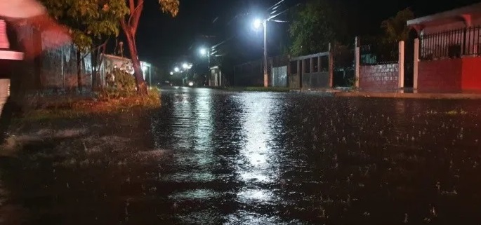 Prevén lluvias para sectores del oriente de El Salvador para las próximas horas