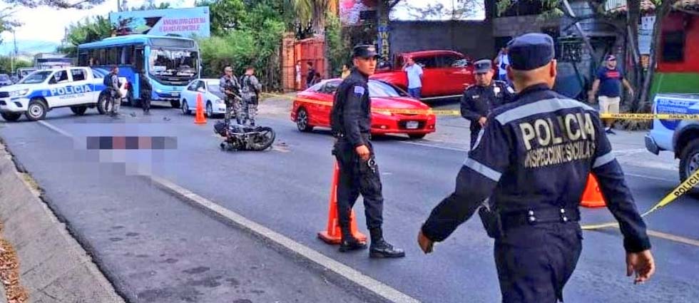 Hombre pierde la vida tras fuerte accidente sobre la Longitudinal del Norte