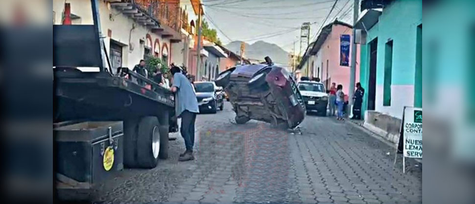 Automovilista se duerme mientras manejaba y provoca fuerte choque en Usulután