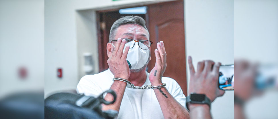 Declaran culpable a exfiscal por favorecer a su hijo vinculado a banda de robacarros