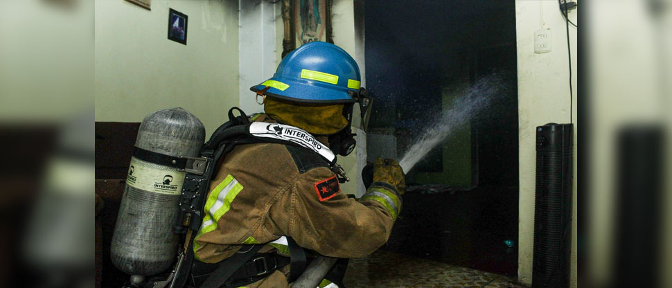 Sofocan incendio en vivienda ubicada en la colonia Monte Carmelo II