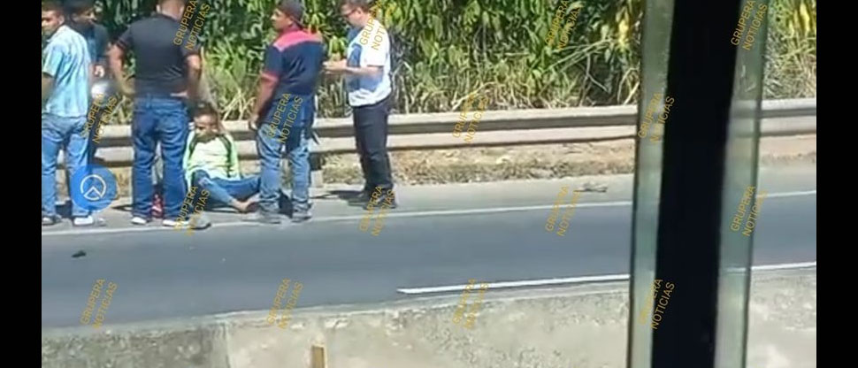 Motociclista resulta lesionado en accidente sobre la carretera a Sonsonate