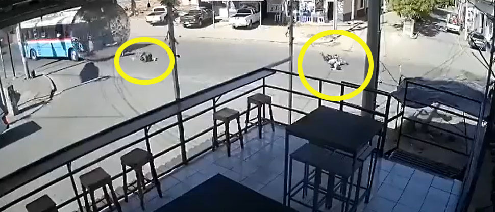 Motociclista choca contra otra motocicleta y se estrella con un bus en Santa Rosa de Lima